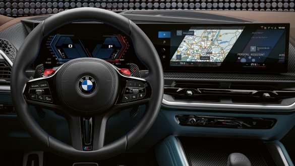 BMW XM Hybrid - M-specific display concept through BMW Operating System 8