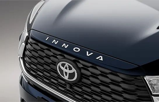 Toyota Innova Hycross ZX(O) 7S Hybrid AT - Hood Emblem