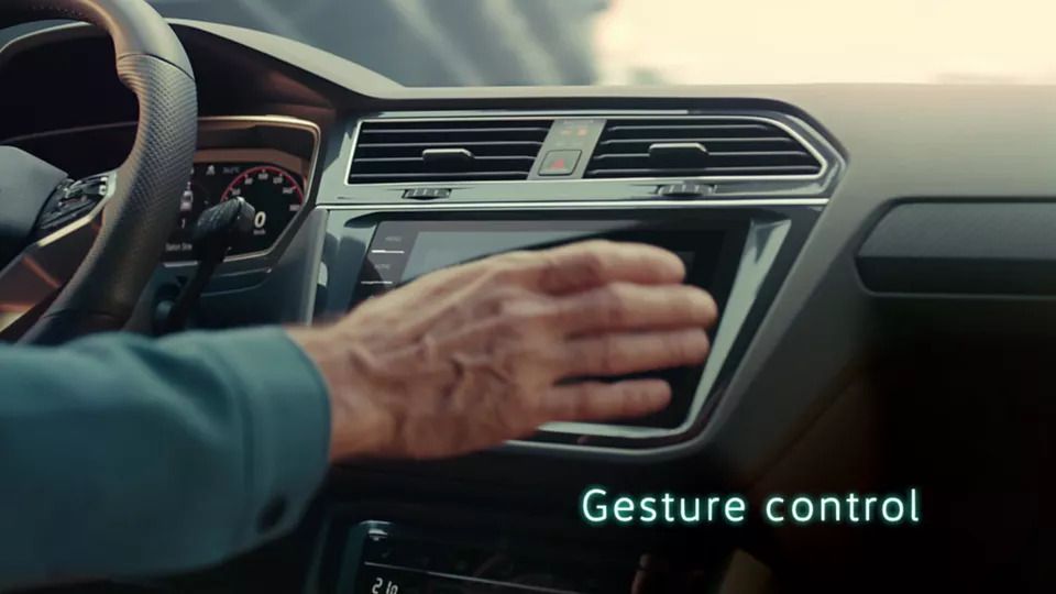 Volkswagen Tiguan Exclusive Edition Petrol - Gesture Control