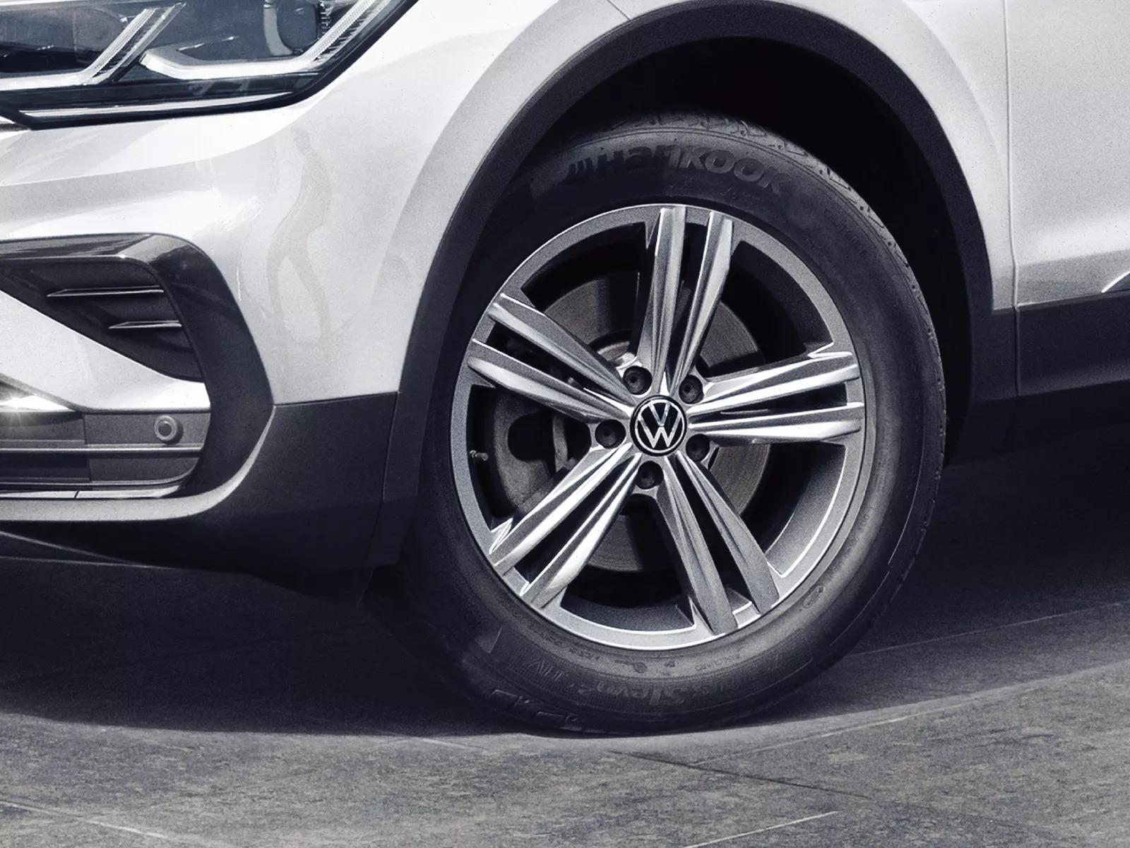 Volkswagen Tiguan Exclusive Edition Petrol - New 45.72 cms (18) Sebring Alloy wheels