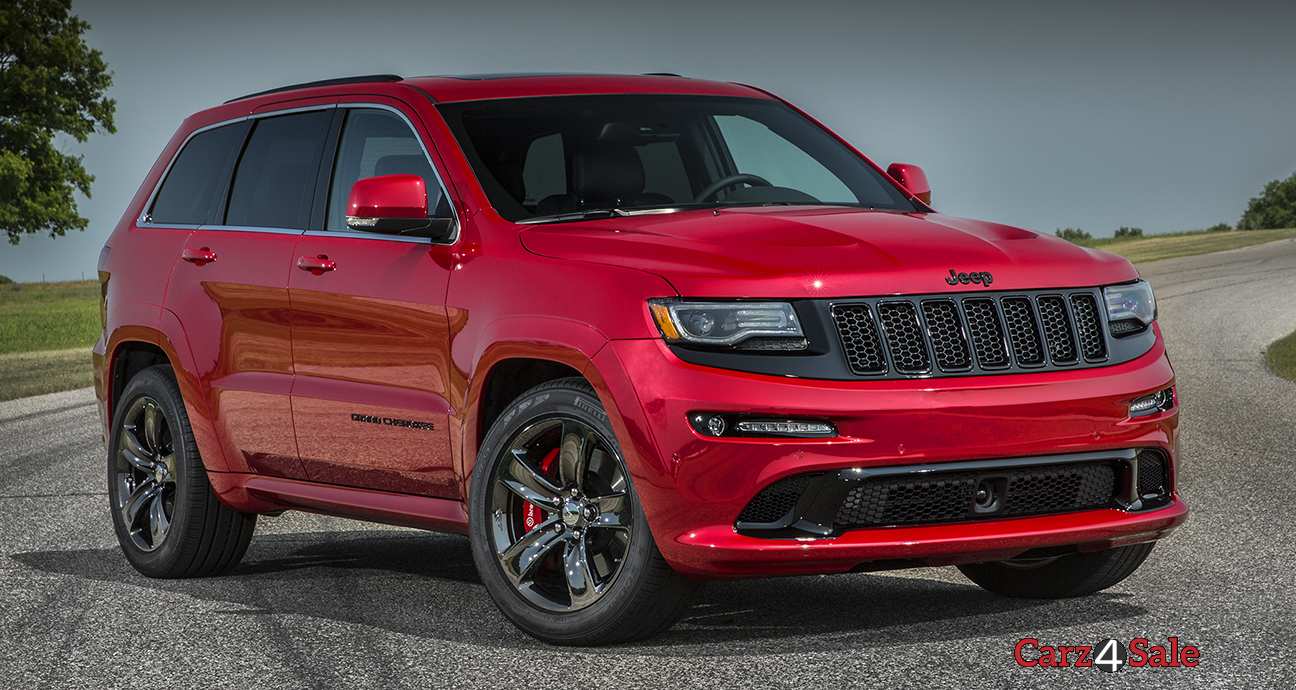 2015 Jeep Grand Cherokee Srt Front Right Side View