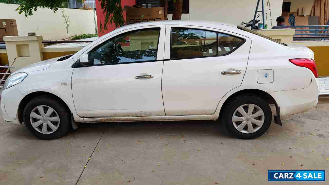 White Nissan Sunny XL Diesel White Nissan Sunny XL Diesel