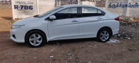 White Honda City 1.5 V MT