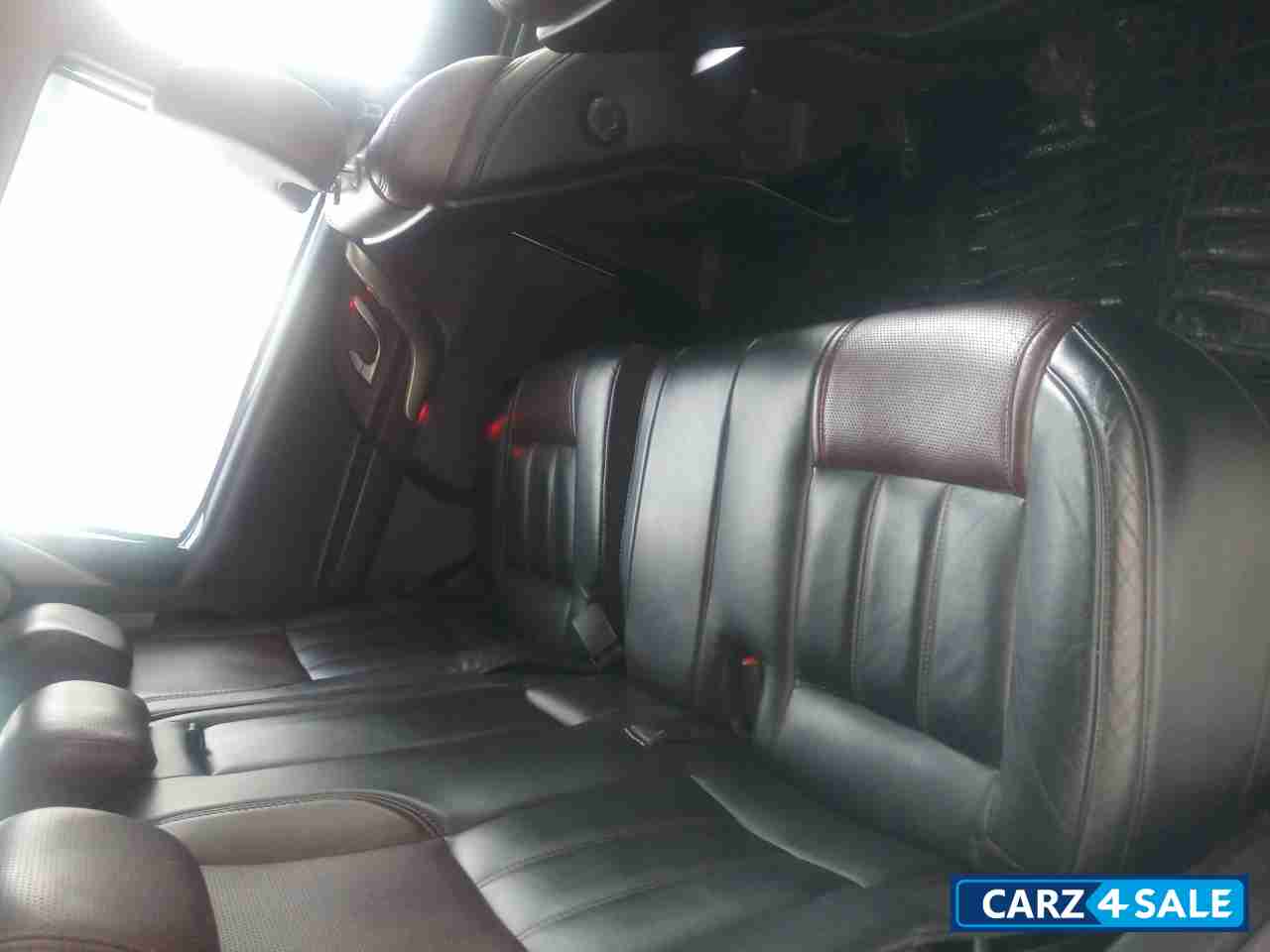 Silver Mahindra XUV 500 W8 4WD