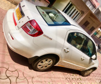 Pearl White Maruti Suzuki SX4 VXi