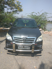 Toyota Innova 2.5 V 7 STR
