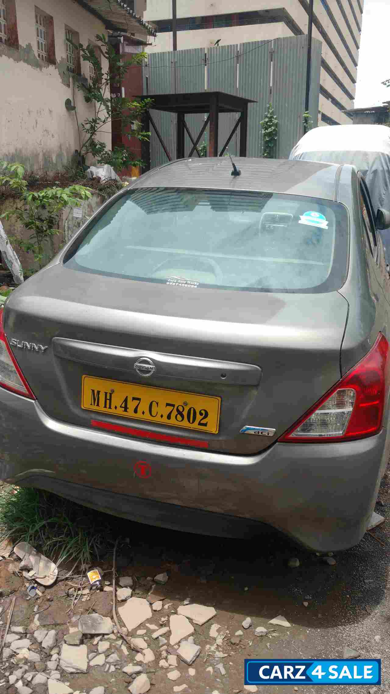 Nissan Sunny XE