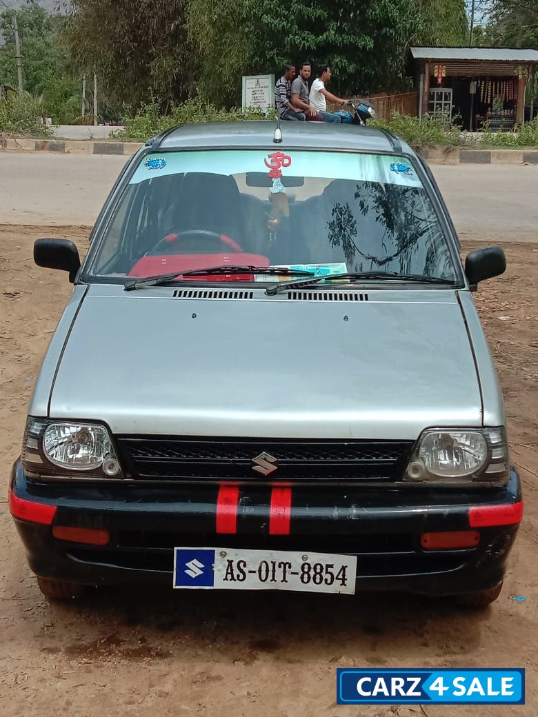 White Maruti Suzuki 800 DX