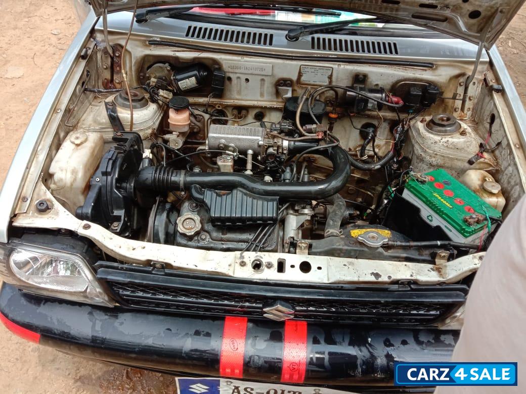 White Maruti Suzuki 800 DX