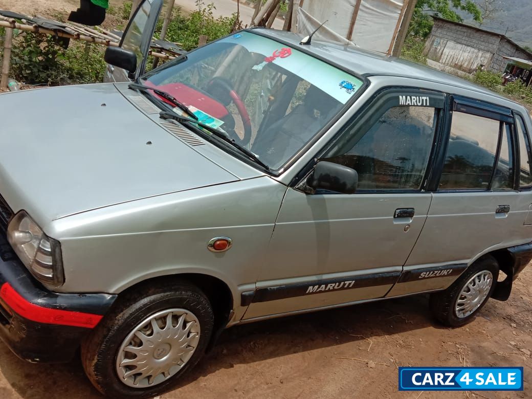 White Maruti Suzuki 800 DX