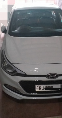 Polar White Hyundai Elite i20 Asta 1.2