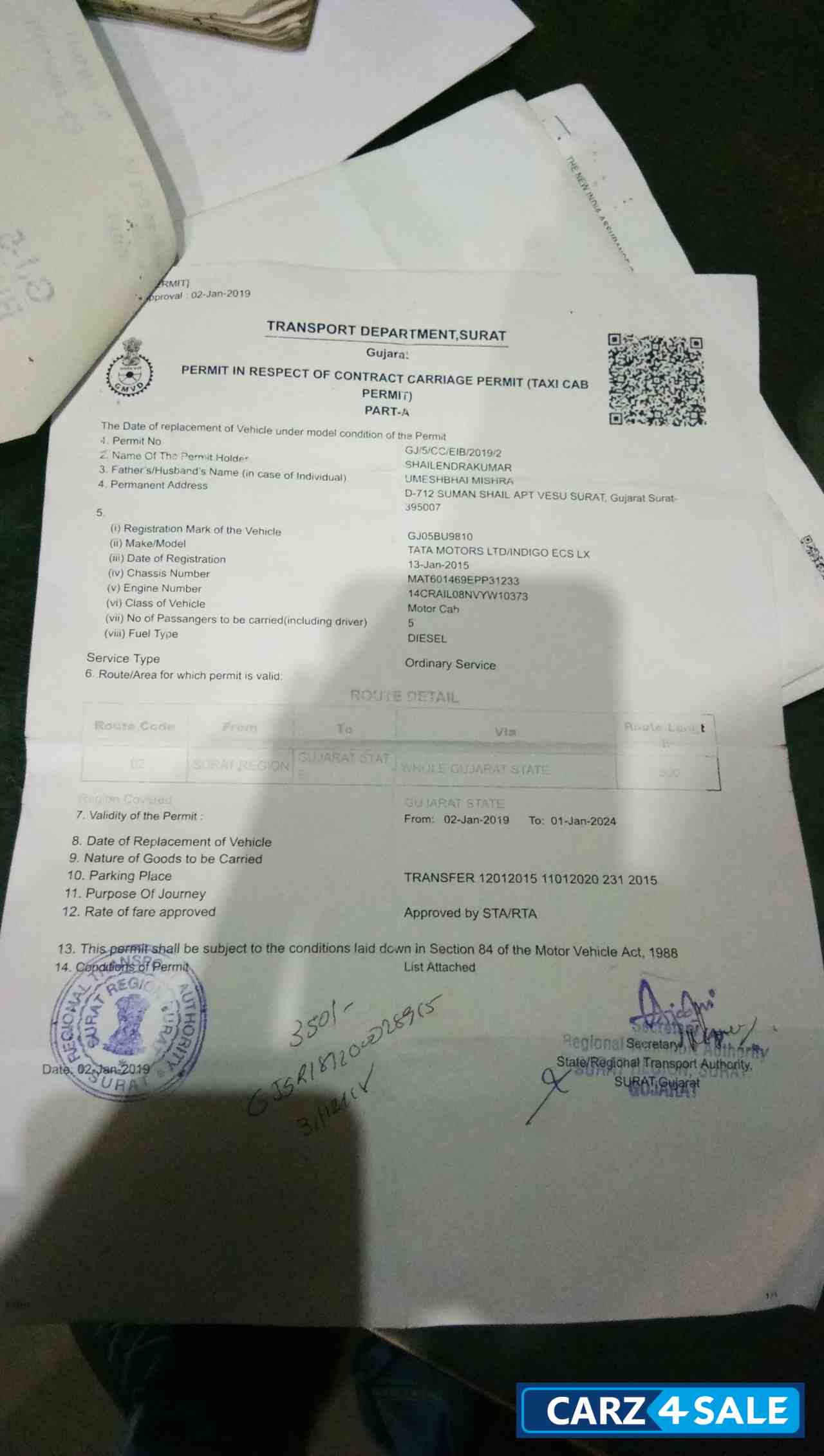 White Tata Indigo eCS LX CR4 BS-IV White Tata Indigo eCS LX CR4 BS-IV