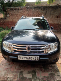 Black Renault Duster 85 PS Diesel RxL