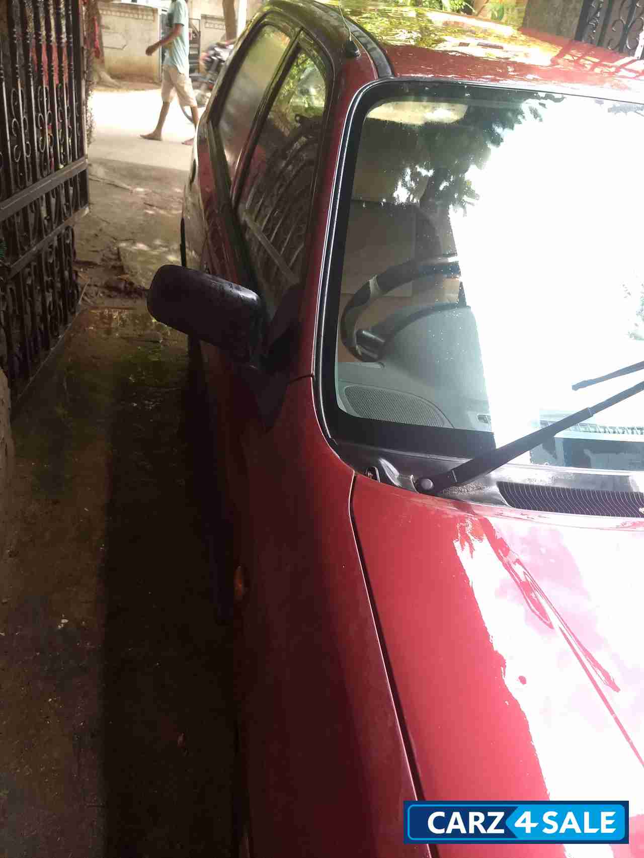 Wine Red Maruti Suzuki Alto LXi BS-III