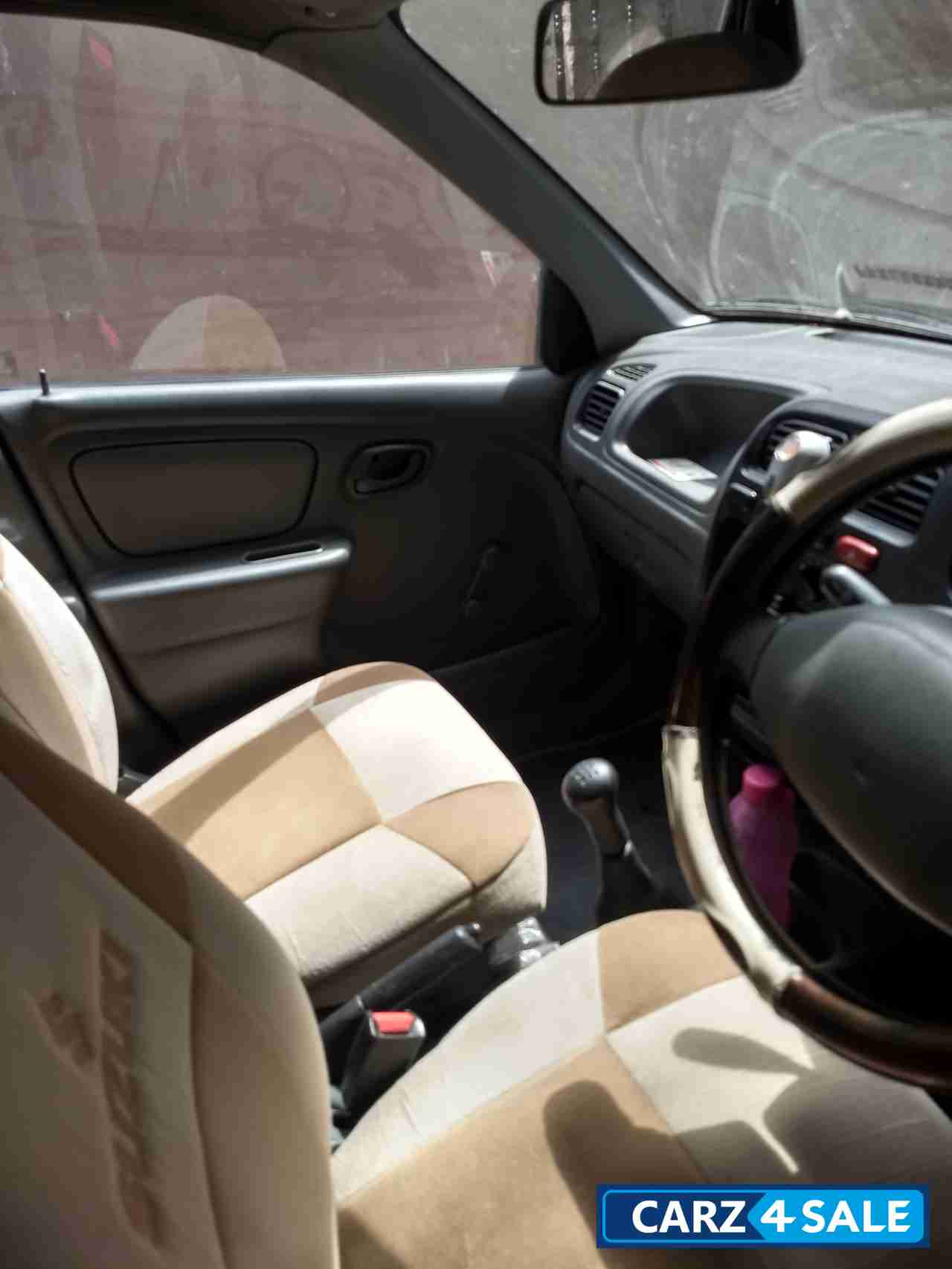 Wine Red Maruti Suzuki Alto LXi BS-III