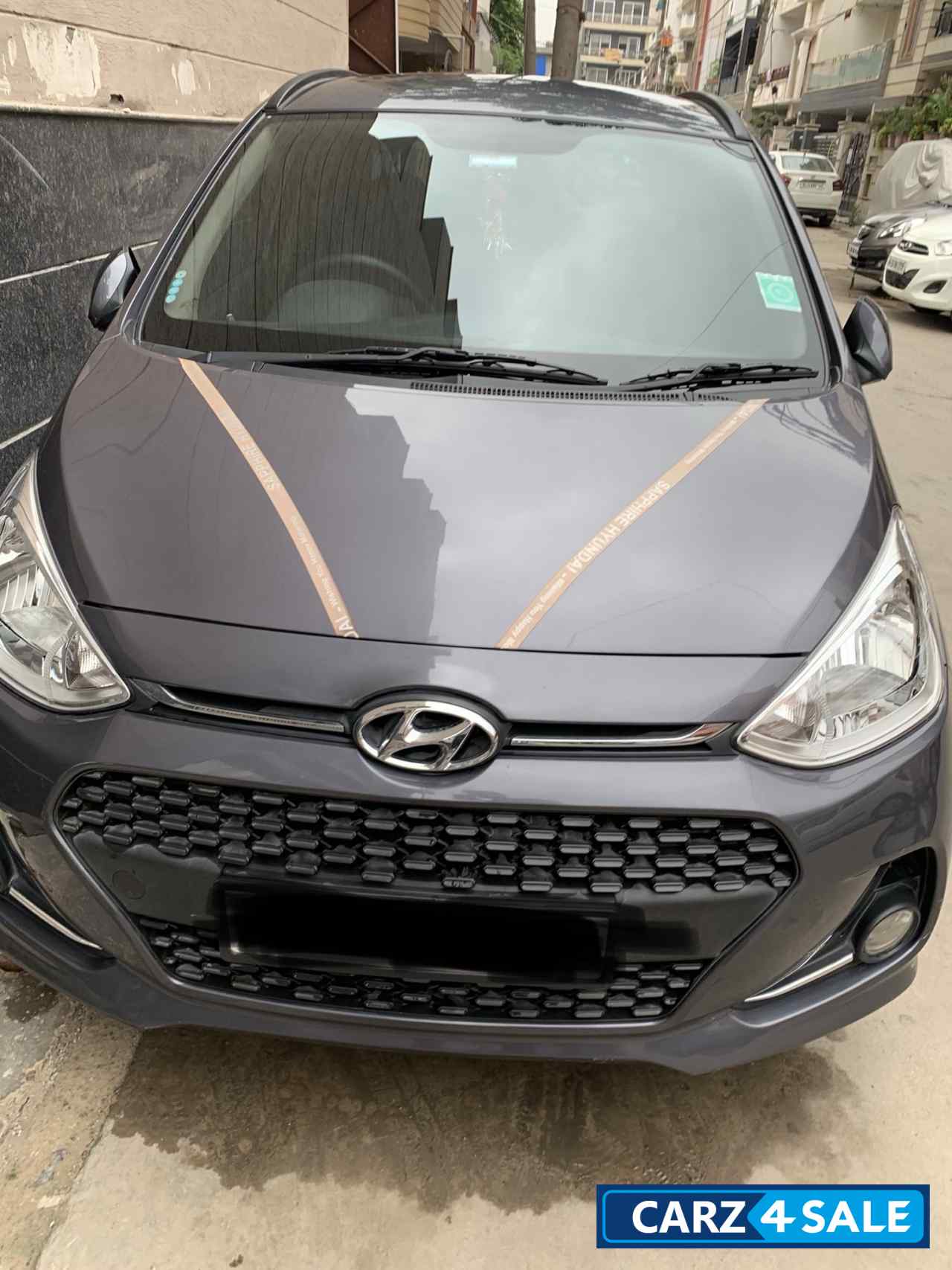 Hyundai  Grand i10