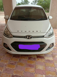White Hyundai Xcent S 1.1 CRDi O