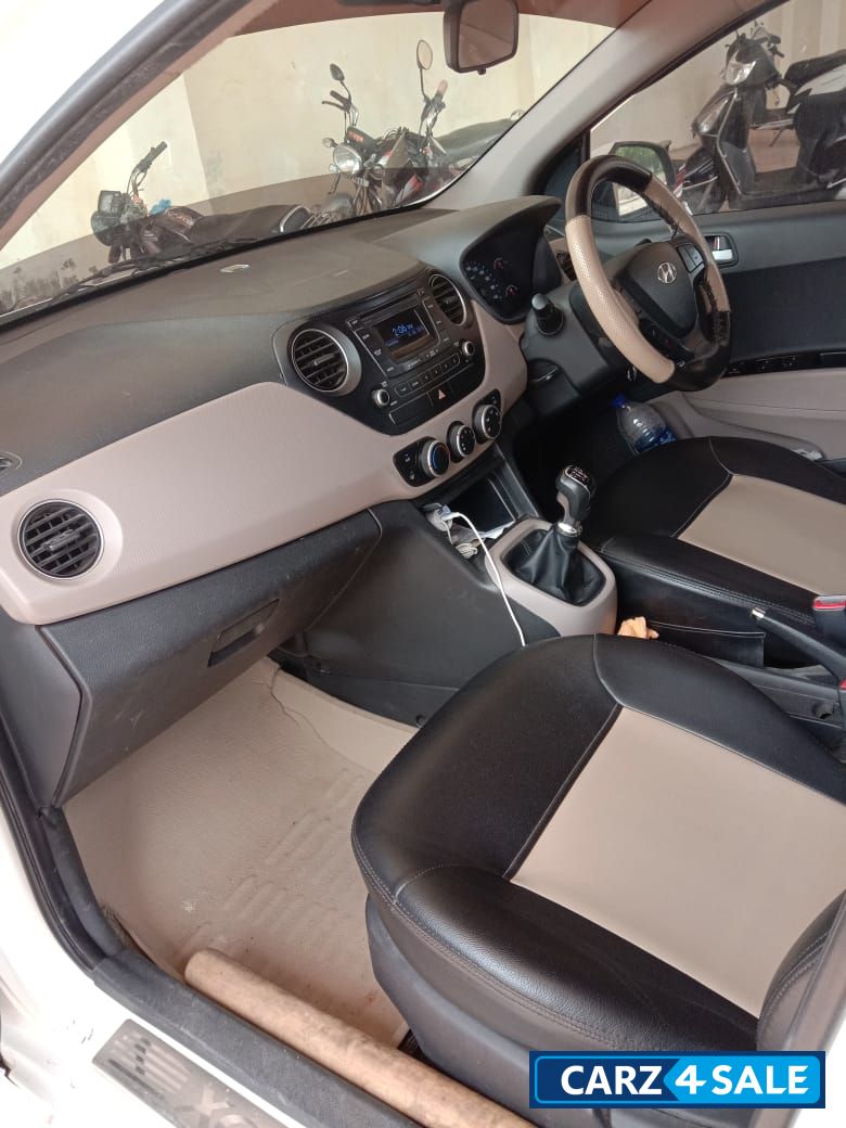 White Hyundai Xcent S 1.1 CRDi O