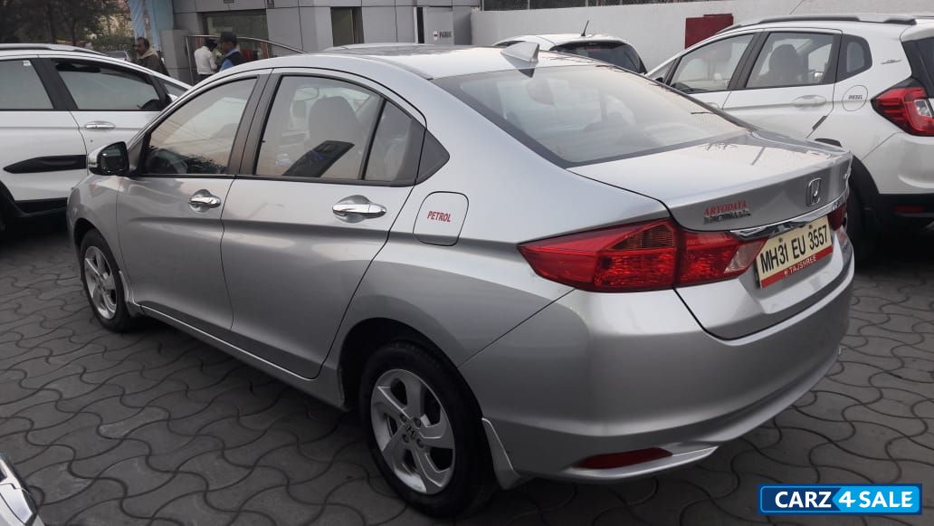 Honda City 1.5 V MT Exclusive
