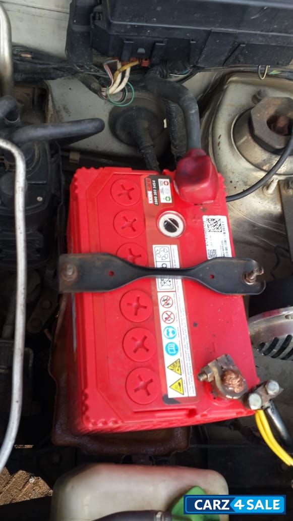 Silver Maruti Suzuki Alto K10 VXi Silver Maruti Suzuki Alto K10 VXi