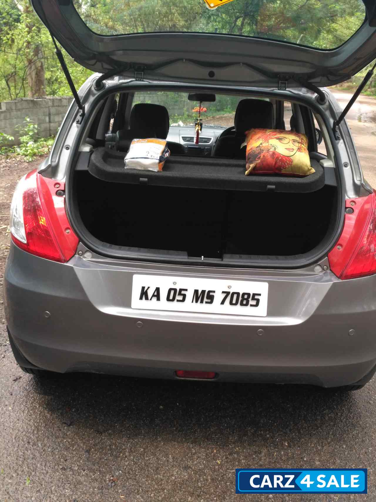 Used 2016 model Maruti Suzuki Swift ZXi 1.2 BSIV for sale in Bangalore