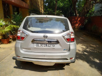 Silver Nissan Terrano XE D