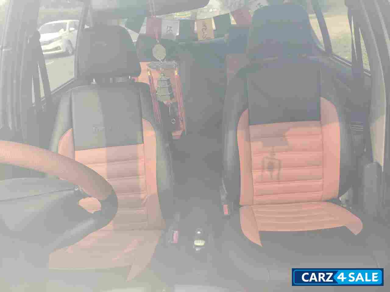 Cream Tata Indigo eCS LX TDI BS-III Cream Tata Indigo eCS LX TDI BS-III