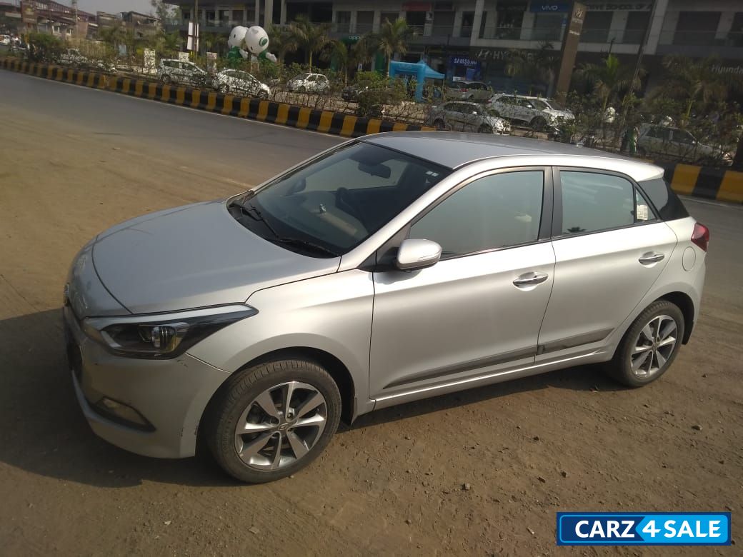 Silver Hyundai Elite i20 Asta 1.4 CRDI O Silver Hyundai Elite i20 Asta 1.4 CRDI O
