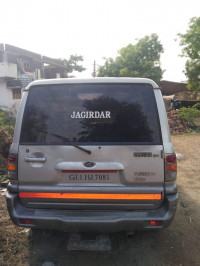 Mahindra Scorpio Petrol 2005 Model