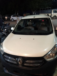 Renault Lodgy 85 PS RXL 2015 Model