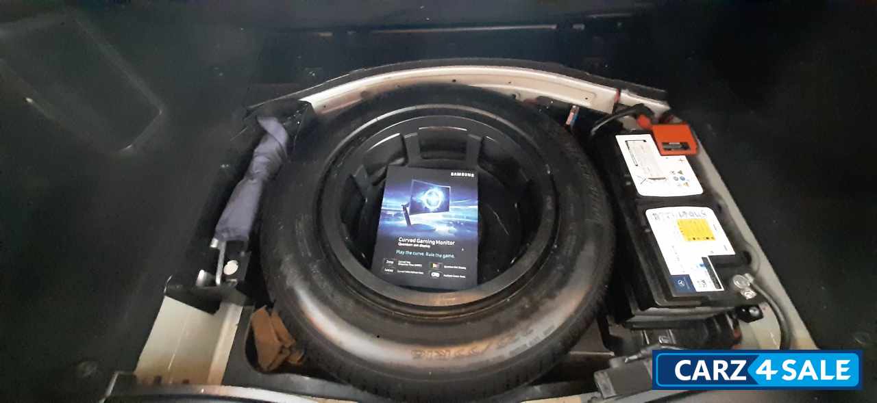 Iridium Silver Mercedes-Benz E-Class 280 CDI Elegance