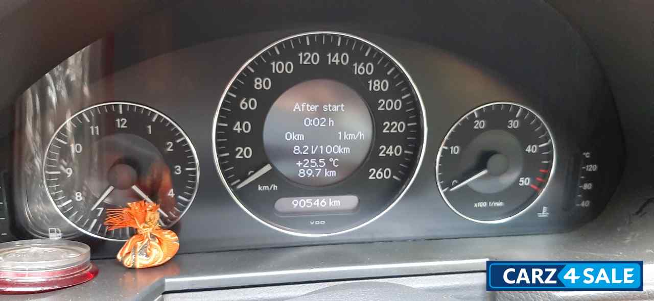 Iridium Silver Mercedes-Benz E-Class 280 CDI Elegance