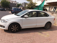 White Volkswagen Vento Diesel Highline