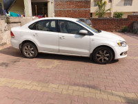 White Volkswagen Vento Diesel Highline
