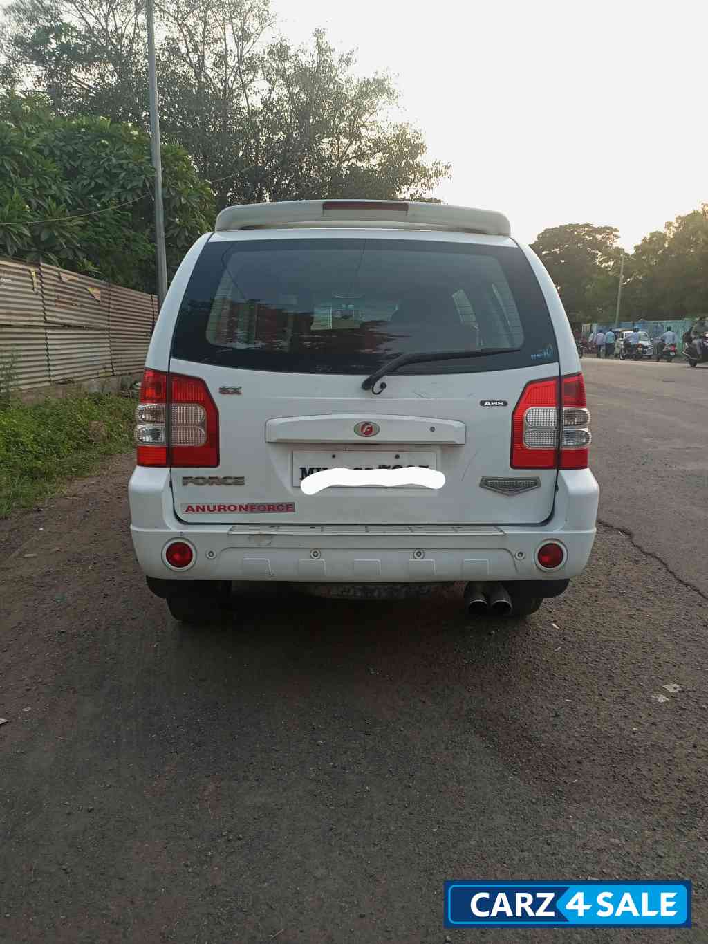 White Force Motors Force One SX ABS 7 SEATER