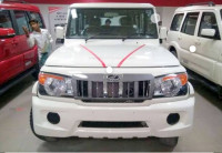 White Mahindra Bolero SLX BS IV