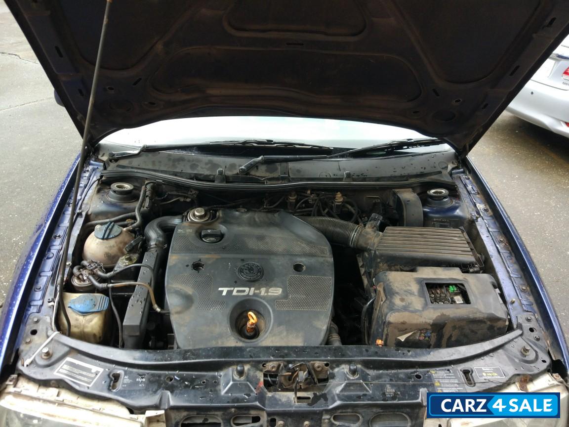 Blue Skoda Octavia Rider 1.9 TDI