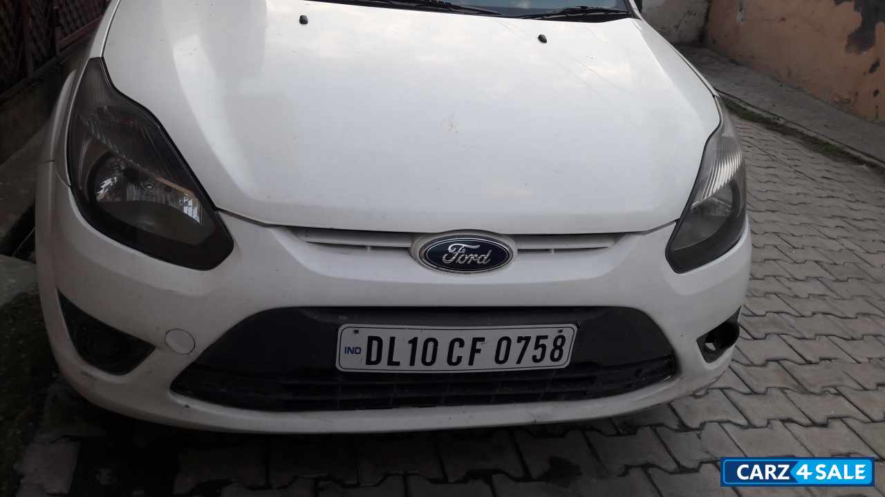 White Ford Figo 1.4 Duratorq EXI
