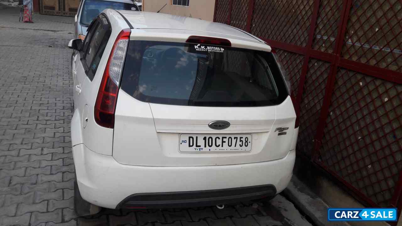 White Ford Figo 1.4 Duratorq EXI