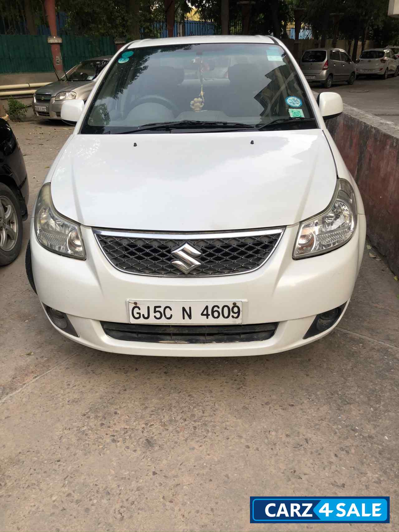 White Maruti Suzuki SX4 ZXi