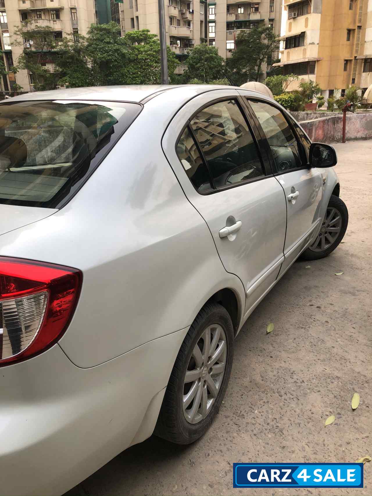 Used 2010 model Maruti Suzuki SX4 ZXi for sale in New Delhi. ID 18418
