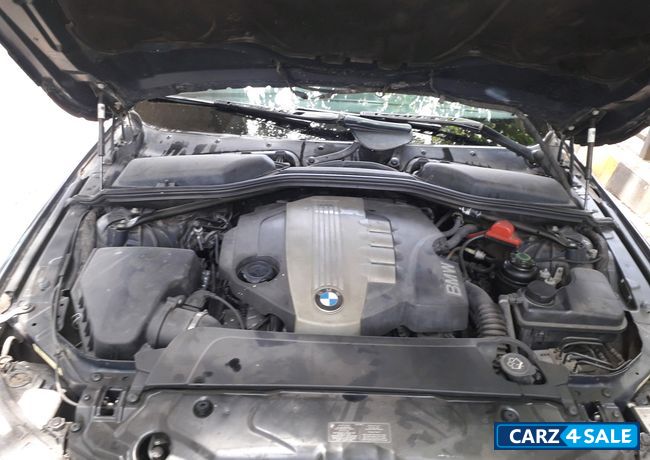 Blue BMW 5-Series 530d Sedan