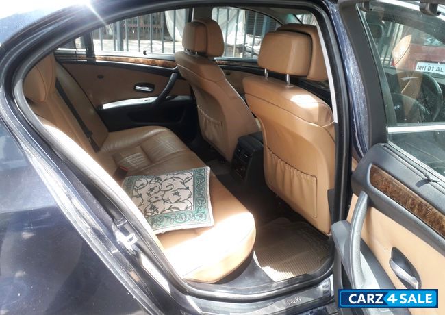 Blue BMW 5-Series 530d Sedan