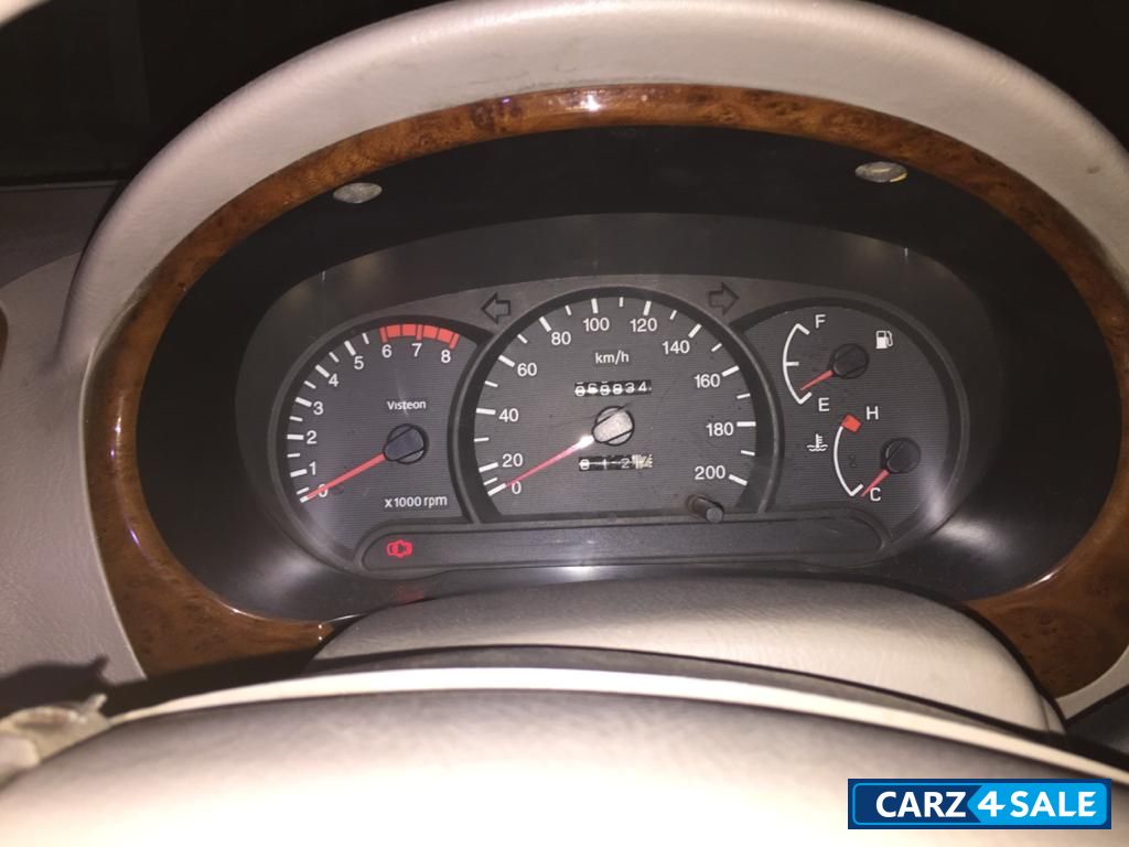 White Hyundai Accent Executive