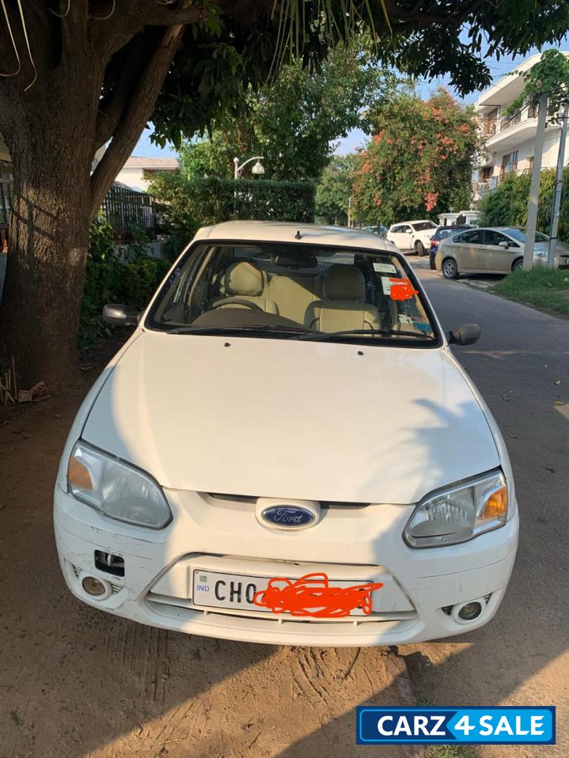 White Ford Ikon DuraTorq 1.4 TDCi