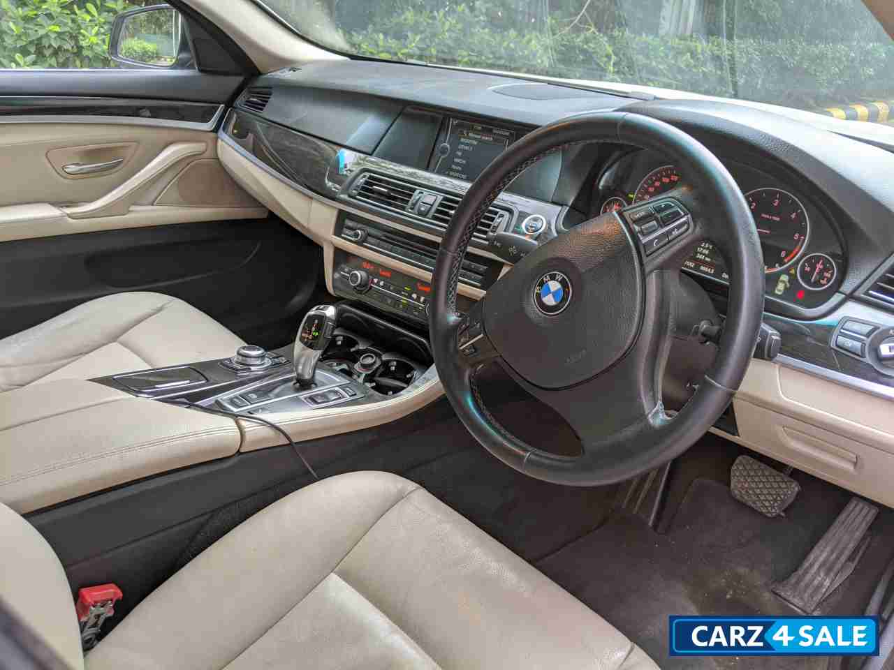 BMW 5-Series 520d Luxury Line Diesel AT