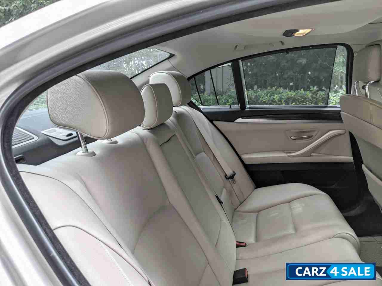 BMW 5-Series 520d Luxury Line Diesel AT