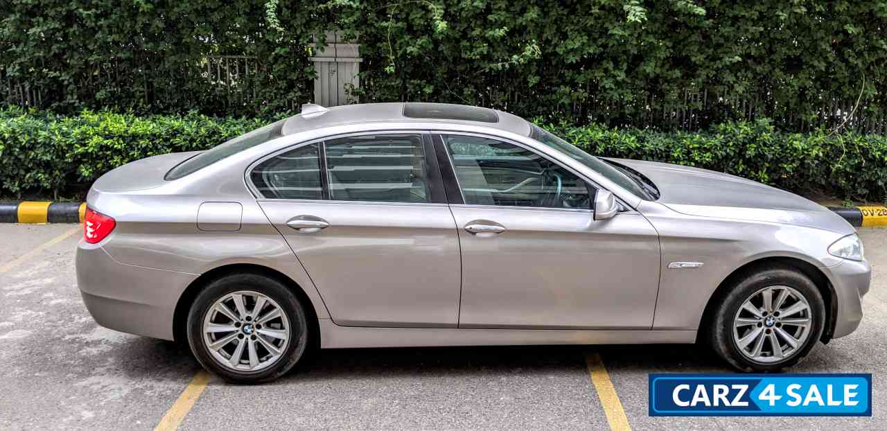 BMW 5-Series 520d Luxury Line Diesel AT