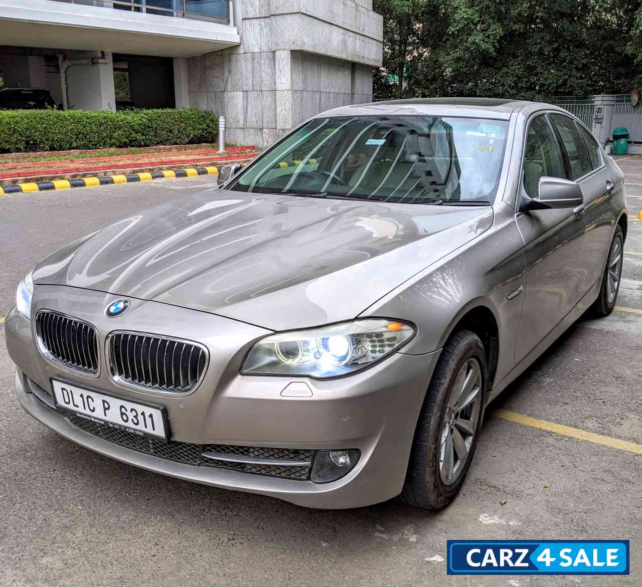 BMW 5-Series 520d Luxury Line Diesel AT