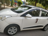 Hyundai Grand i10 Sportz 1.1 CRDi 2014 Model